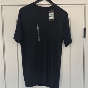 NWT Under Armour Black T-Shirt